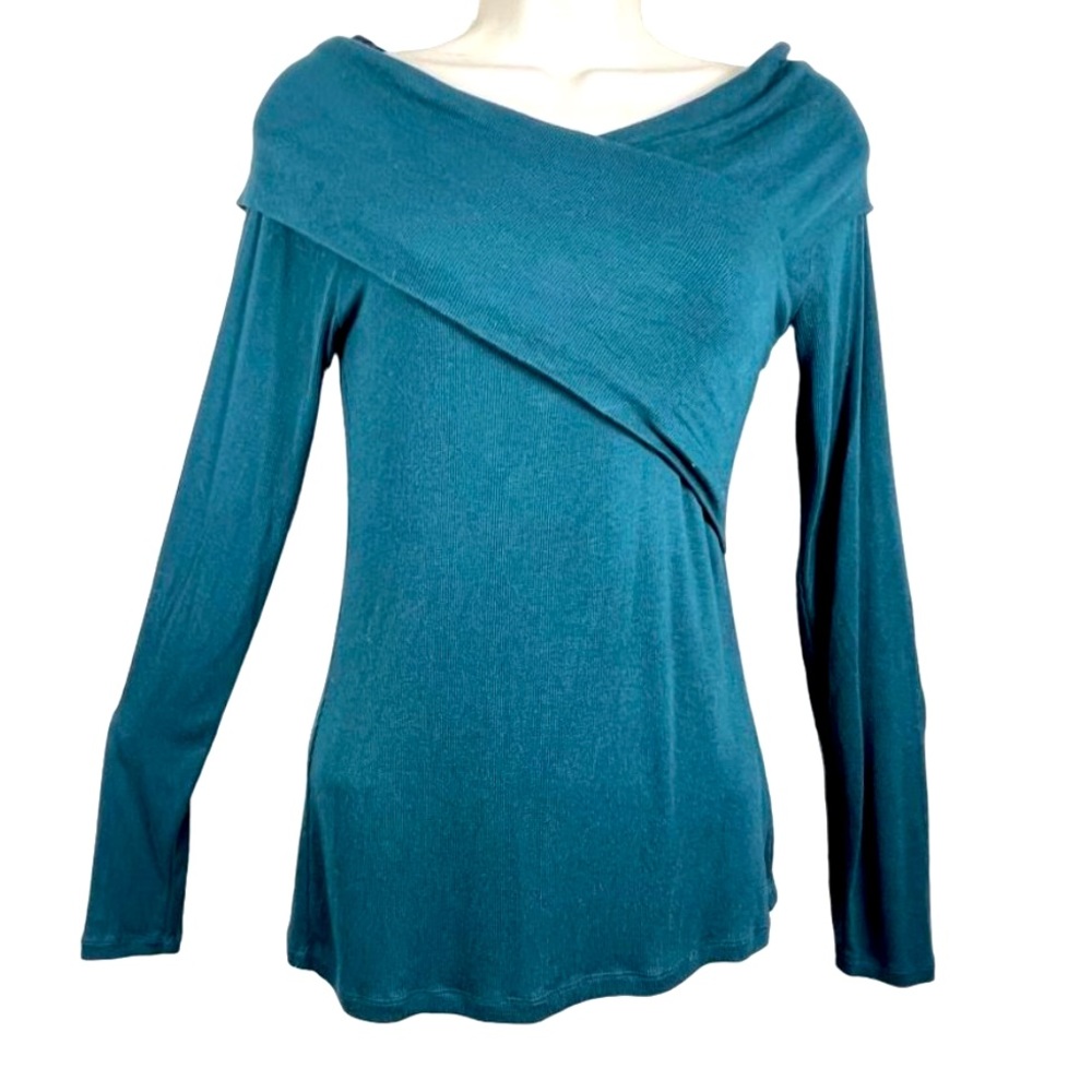Babaton by aritzia off the shoulder top